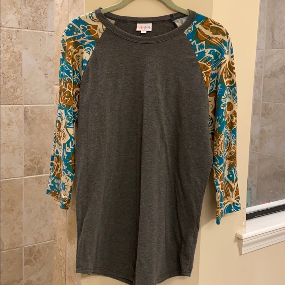 3/4 sleeve t shirt